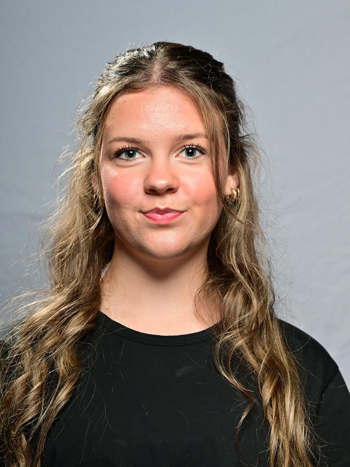 Primary profile photo