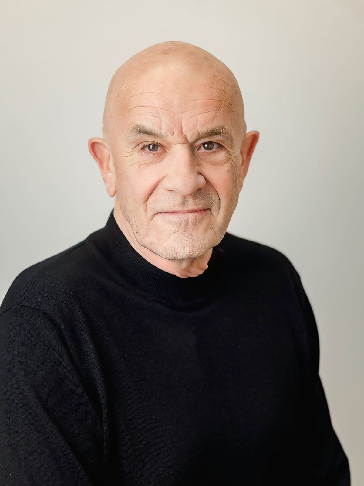 Primary profile photo